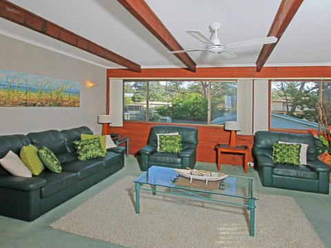 Gunyah An Idyllic Coastal Getaway - Accommodation Mermaid Beach 3