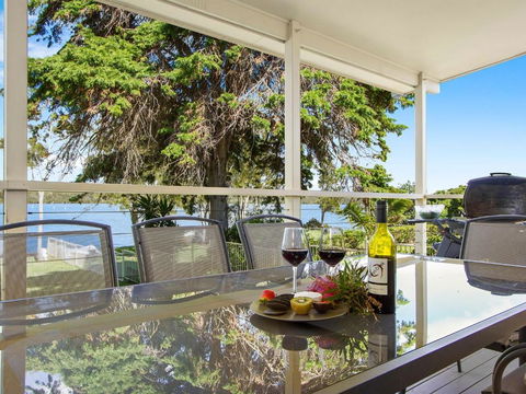 Sanctuary On The Bay Fish Or Kayak From The Yard - Accommodation Mermaid Beach 1