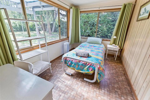 Kambera Pet Friendly Cottage On Raymond Island - Accommodation Mermaid Beach 2