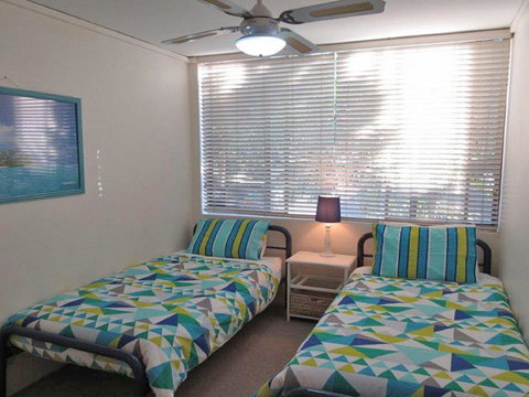 13 Harbourside 3 7 Soldiers Point Road Fantastic Waterfront Unit - Accommodation Mermaid Beach 1