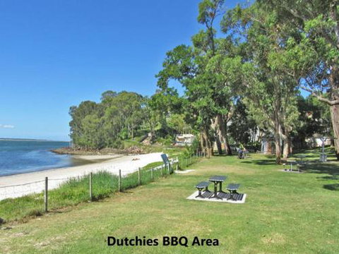 5 Thompson Place Nelson Bay Spacious Duplex Walking Distance To Nelson Bay CBD & Dutchies - Accommodation Mermaid Beach 5