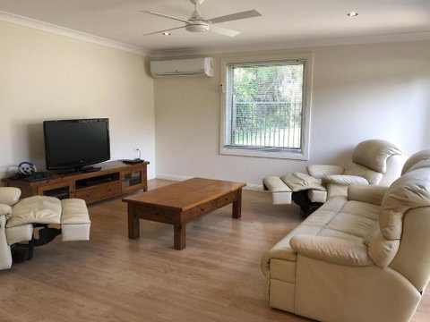 Baydream 13 Pirralea Parade Pet Friendly Aircon Boat Parking - Accommodation Mermaid Beach 4