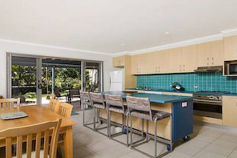 Moana Retreat WiFi - Accommodation Mermaid Beach 0