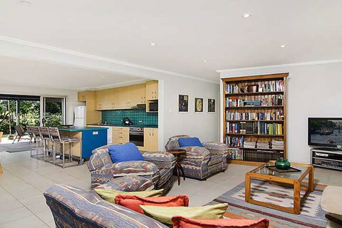 Moana Retreat WiFi - Accommodation Mermaid Beach 4