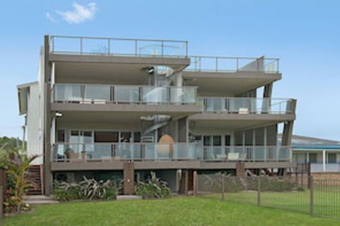 Costa Del Sol - Accommodation Mermaid Beach 0