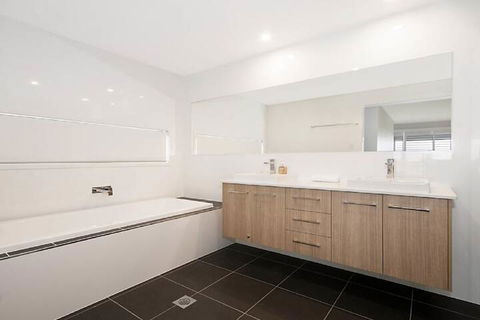 House On The Hill Lennox Head WiFi Air Conditioning - Accommodation Mermaid Beach 4