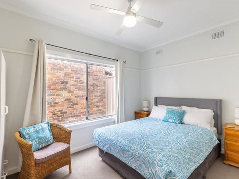 Mon Reve 4A Tallean Road Pet Friendly Three Bedroom Property With Air Conditioning - Accommodation Mermaid Beach 6