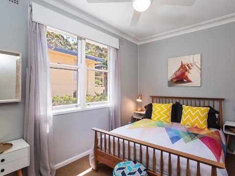 Little Beach House 4 James Crescent Little Beach With Air Con WiFi & Boat Parking! - Accommodation Mermaid Beach 1