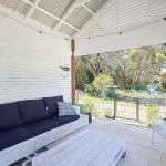Little Beach House 4 James Crescent Little Beach With Air Con WiFi & Boat Parking! - Accommodation Mermaid Beach 0