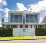 7a Judith Street stunning duplex with ducted air conditioning - Accommodation Mermaid Beach