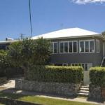 Henzell Street 28. Dicky Beach - Accommodation Mermaid Beach 0