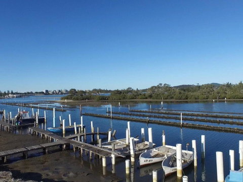 Fairholme 5 Opposite Lake - Accommodation Mermaid Beach 1