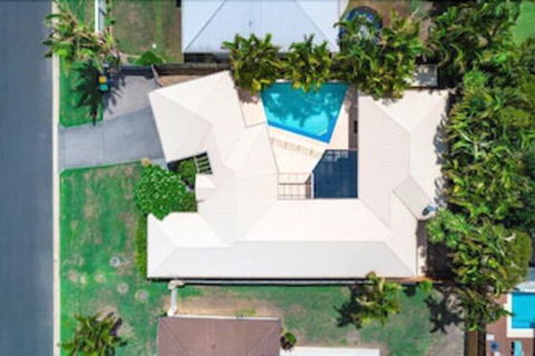 Frangipani Hideaway - Accommodation Mermaid Beach 2