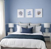 Kinross Cottage Neat  Stylish Sleeps 9 - Accommodation Mermaid Beach