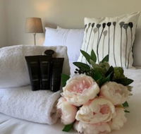 Delicate Bundoora townhouse 10 - Accommodation Mermaid Beach