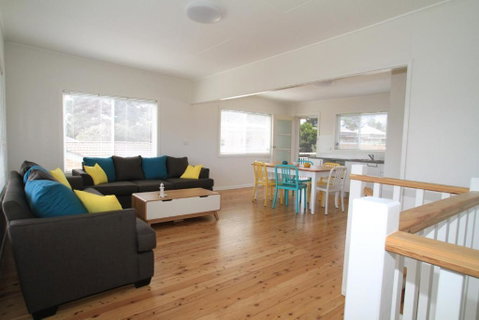 Bright & Breezy - Accommodation Mermaid Beach 1