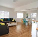Bright  Breezy - Accommodation Mermaid Beach