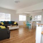 Bright & Breezy - Accommodation Mermaid Beach 0