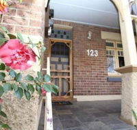 123 Hill St. Heart of Orange Double Brick - Accommodation Mermaid Beach