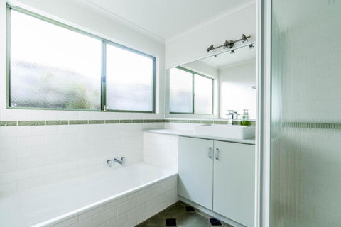 RIPPLE DREAM INVERLOCH - Accommodation Mermaid Beach 4