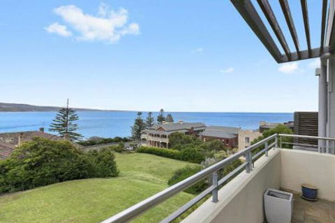 POINT GREY APARTMENT ONE VIEWPOINT - Accommodation Mermaid Beach 7