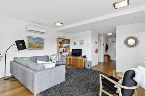 POINT GREY APARTMENT ONE VIEWPOINT - Accommodation Mermaid Beach 2