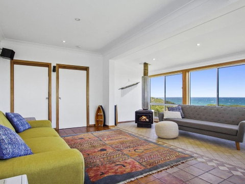 Blue Horizon Beachfront With Fireplace - Accommodation Mermaid Beach 6