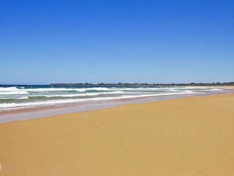 Blue Horizon Beachfront With Fireplace - Accommodation Mermaid Beach 4