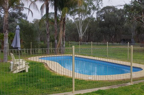 Deniliquin Pioneer Tourist Park - Accommodation Mermaid Beach 4