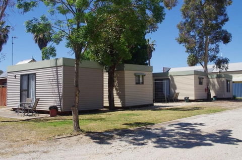 Deniliquin Pioneer Tourist Park - Accommodation Mermaid Beach 2
