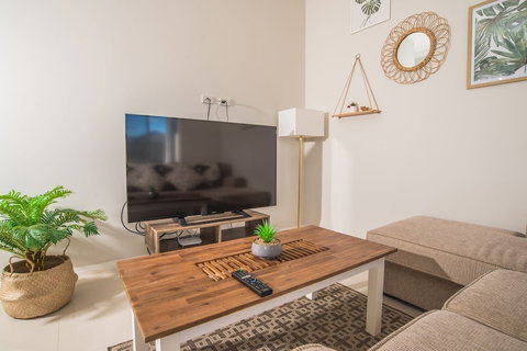 Peaceful 2kingbed Rootyhill Townhouse Near Station - Accommodation Mermaid Beach 2