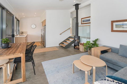 FortyTwo Mini - Accommodation Mermaid Beach 3