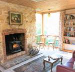 Adelaide Hills Camellia Cottage WiFi - Accommodation Mermaid Beach