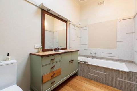BEACHSIDE GETAWAY DROMANA - Accommodation Mermaid Beach 4