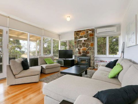 DROMANA BEACH SHACK... - Accommodation Mermaid Beach 3