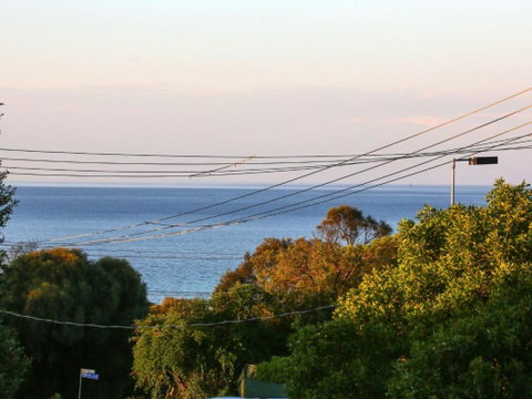 DROMANA BEACH SHACK... - Accommodation Mermaid Beach 2