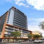 RNR Light Square - Accommodation Mermaid Beach 1