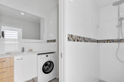 Day Dreaming - Accommodation Mermaid Beach 5