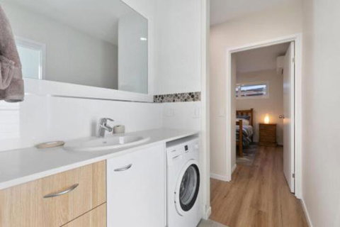 Day Dreaming - Accommodation Mermaid Beach 2
