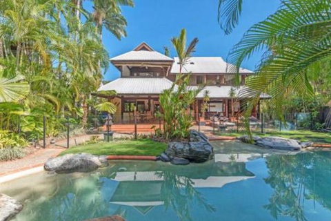 Sala On The Beach Luxury Beachfront House - Accommodation Mermaid Beach 5