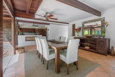 Sala On The Beach Luxury Beachfront House - Accommodation Mermaid Beach 3
