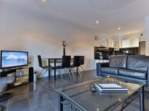 RED COWRIE 321atPALM COVE - Accommodation Mermaid Beach 6