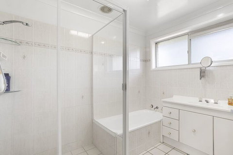 Government Road 65 - Accommodation Mermaid Beach 5