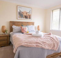 42 Rosemary Lane  Central Orange Spacious Family Home Quiet Lane - Accommodation Mermaid Beach