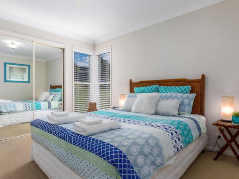 Akarana Beach House :: Jervis Bay Rentals - Accommodation Mermaid Beach 6