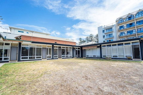 High Tide On Augusta Netflix Wifi & Chill... - Accommodation Mermaid Beach 1