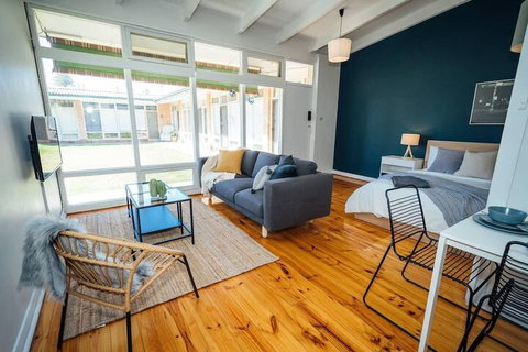 High Tide On Augusta Netflix Wifi & Chill... - Accommodation Mermaid Beach 6