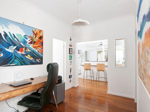 Embracing DutchiesatNelsons Bay - Accommodation Mermaid Beach 4