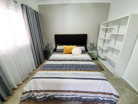 Embracing DutchiesatNelsons Bay - Accommodation Mermaid Beach 5