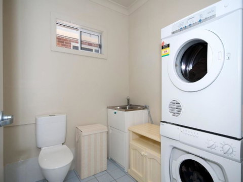 Street Cafe Boutique Accommodationat Nelson Bay - Accommodation Mermaid Beach 6